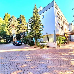https://scheppers-hotel.it-romehotels.com