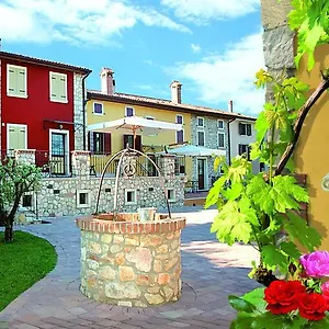 https://corte-tamellini.hotelinveneto.com